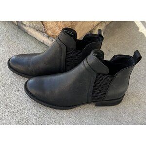 Born Womens Cove Black Leather Chelsea Boots Size 8 M (F55503)